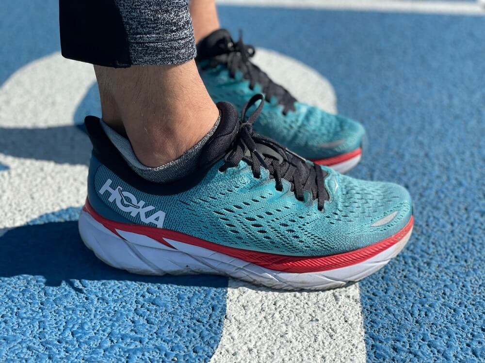 HOKA　CLIFTON 8　ホカ　24.5