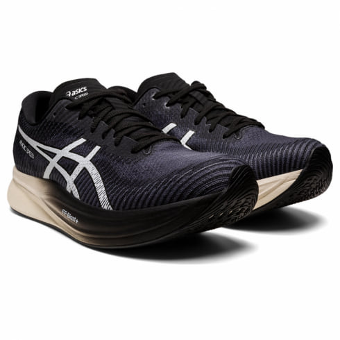 ASICS「MAGIC SPEED 2」が渾身のフルモデルチェンジ！今年サブ4目指す