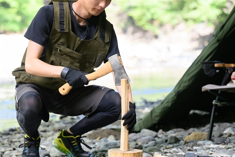 キャンプで使いやすい斧の種類