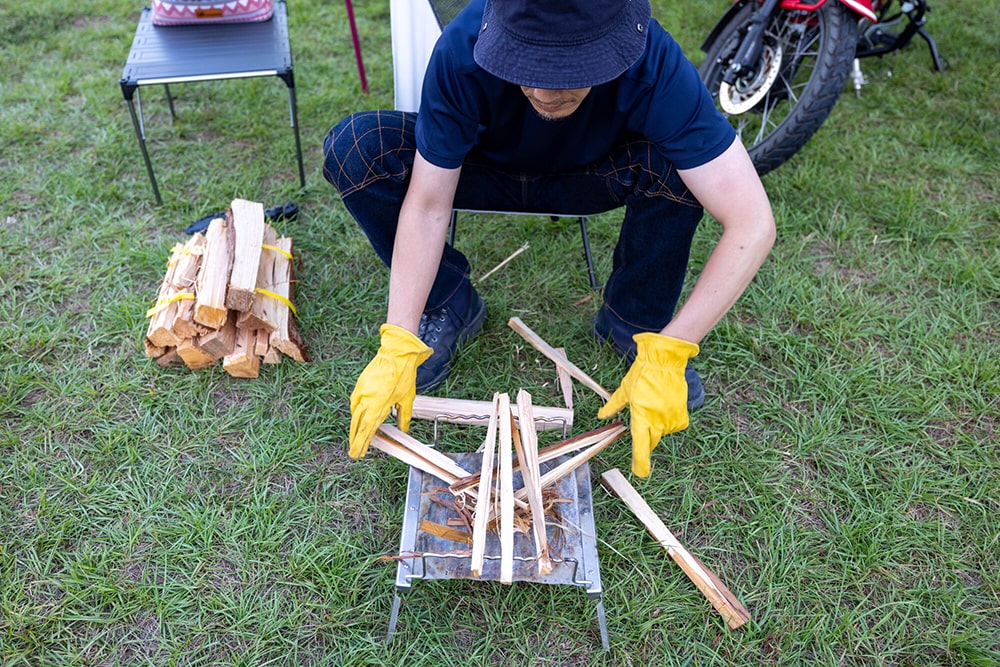 夏キャンプで快適に焚き火を楽しむコツ